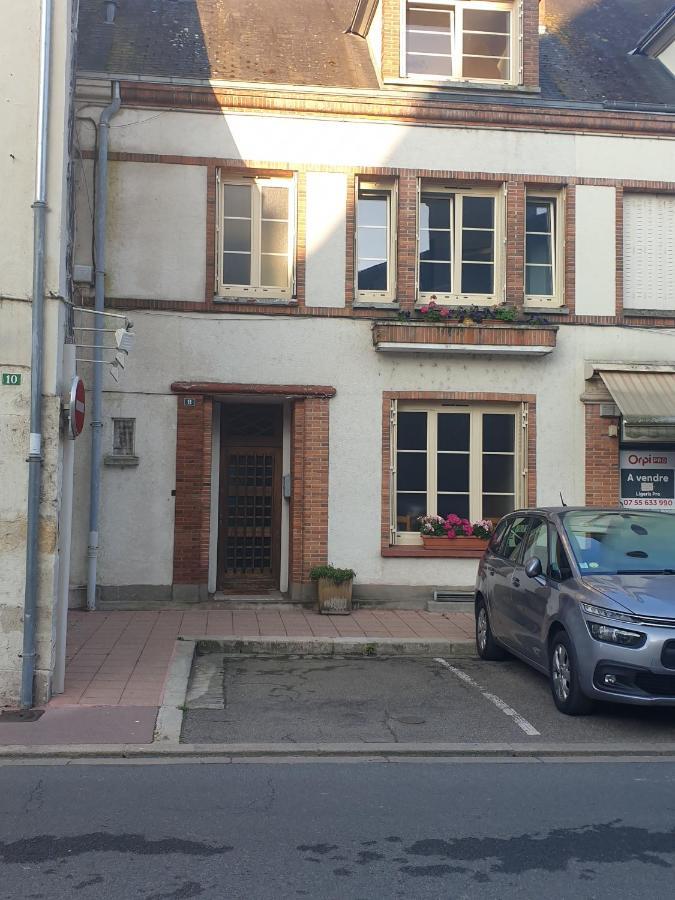 Les Geraniums Sullylois Apartment Bagian luar foto