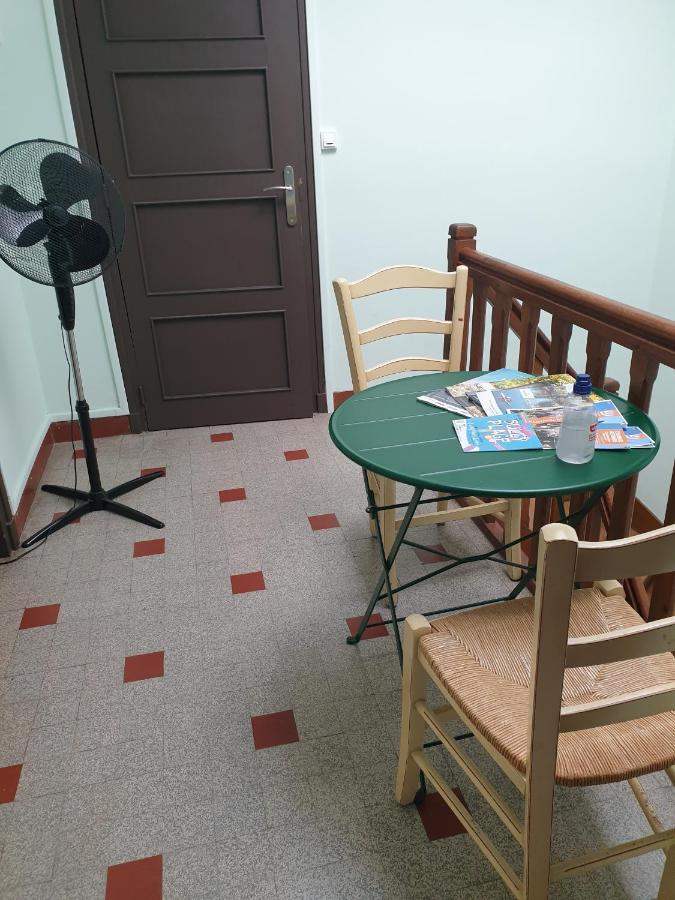 Les Geraniums Sullylois Apartment Bagian luar foto